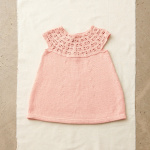 Strickset INDY DRESS BABY mit Garn und Anleitung – Bild 8