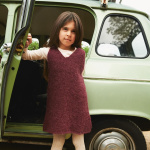 Strickset MEADOW DRESS JUNIOR mit Garn und Anleitung