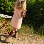 Strickset MEADOW DRESS JUNIOR mit Garn und Anleitung – Bild 6