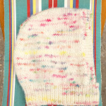 Strickset HUGSY HOOD JUNIOR mit Garn und Anleitung – Bild 5