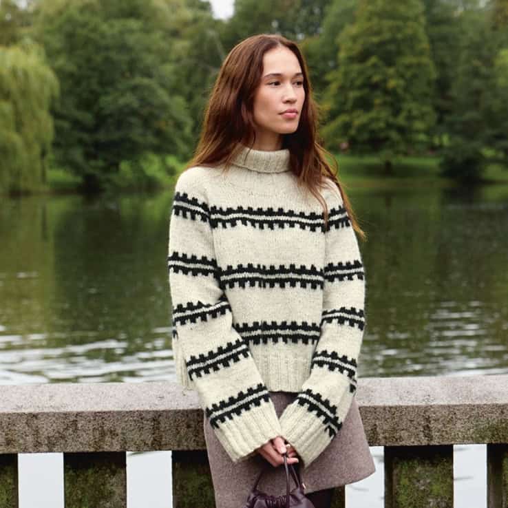 Ridge Sweater Strickset RIDGE SWEATER (2513-01) mit Garn und Anleitung – Bild 1