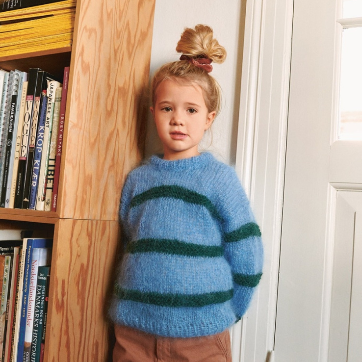 Skye Sweater Junior Strickset SKYE SWEATER JUNIOR mit Garn und Anleitung – Bild 1
