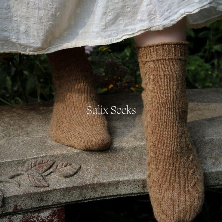 Anleitung SALIX SOCKS BC Garn Salix Socks aus Wolle, perfekt zum Stricken und Häkeln, im Fokus auf das Produkt im Wollke-Shop.