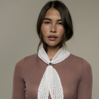 Rowan Halstuch Clover Anleitung Neckerchief aus Wolle, perfekt zum Stricken und Häkeln.
