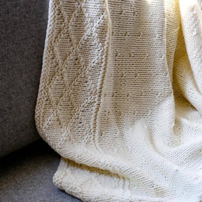 Strickanleitung für Babydecke "Merry Baby" – Bild 2
