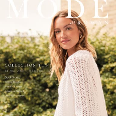 Rowan Wolle für Strick- und Häkelprojekte, passend zur Anleitung MODE Collection No. 10.