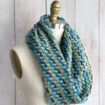 Strickset mit handgefärbter Wolle für Schal & Loop "Fino Minis" – Bild 17