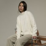 Rowan Pullover Armeria aus weicher Wolle, perfekt zum Stricken und Häkeln.