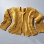 Gehäkelte Jacke "Kabocha" aus weicher Wolle, perfekt für den Frühling und Herbst. Handarbeit, str.