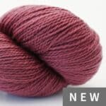 Mokosh Merino d'Arles GOTS 100g Helleborus rosarot - Hey Mama Wolf