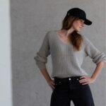 Strickset für Pullover „NEVER ENDING STORY Sweater“ mit Garn und Anleitung – Bild 3