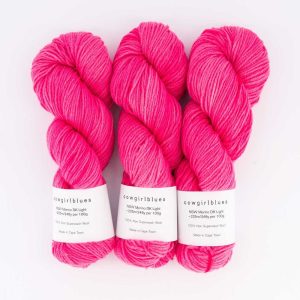 NSW Merino DK solid 50g Hot Pink
