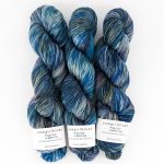Proper Sock Farbverlauf handgefärbt Far From the Shallow - Cowgirlblues