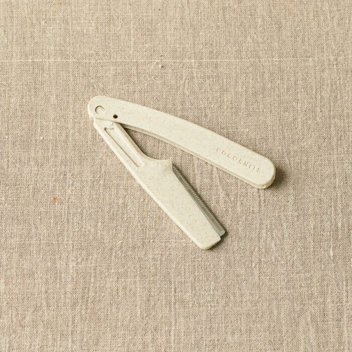 Sweater Care Fuzz Off Comb - CocoKnits